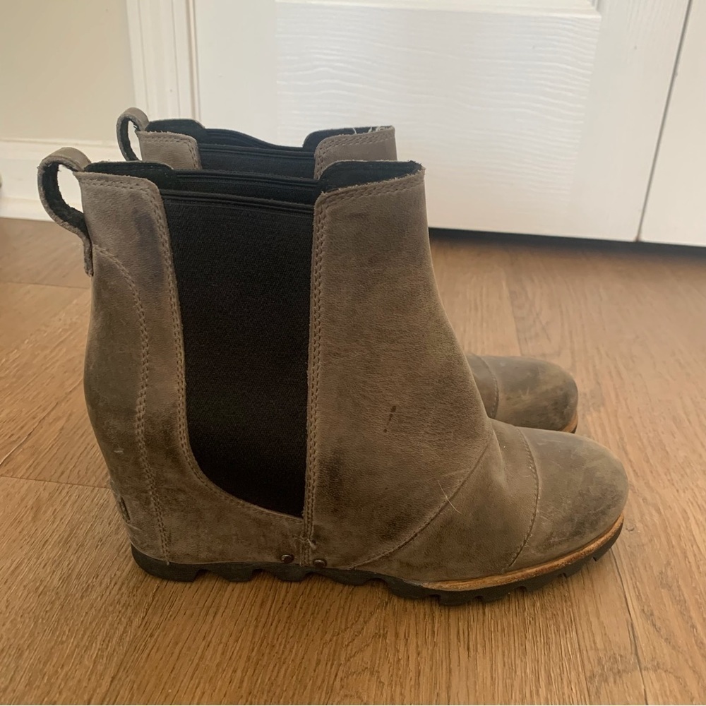 Sorel Brown Leather Wedge Booties Size 7.5